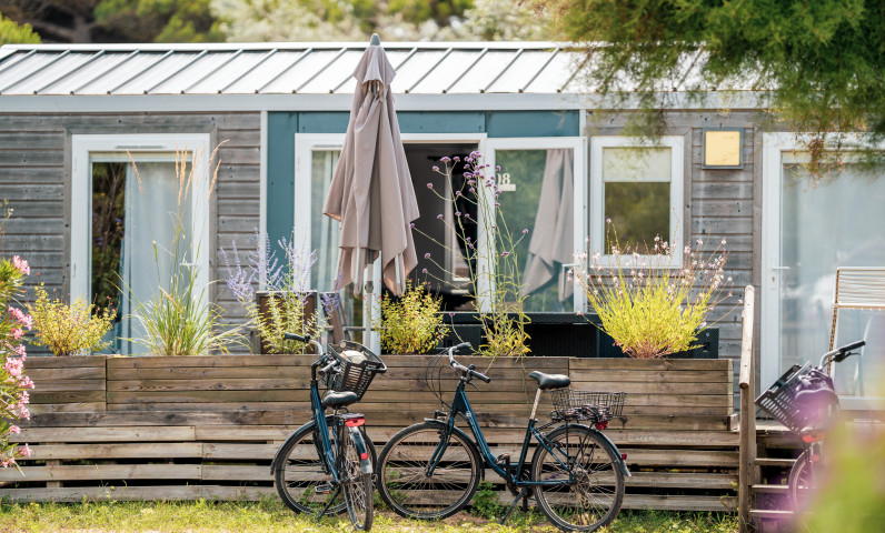 Sunny stay: Mobile home at Sunêlia Interlude campsite, Bois-Plage-en-Ré