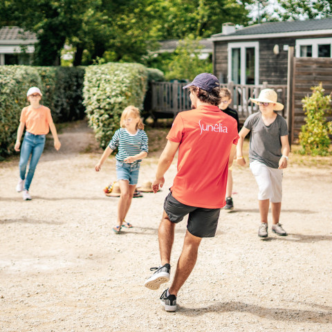 Animateurs fun et bienveillants pour enfants de tout âge