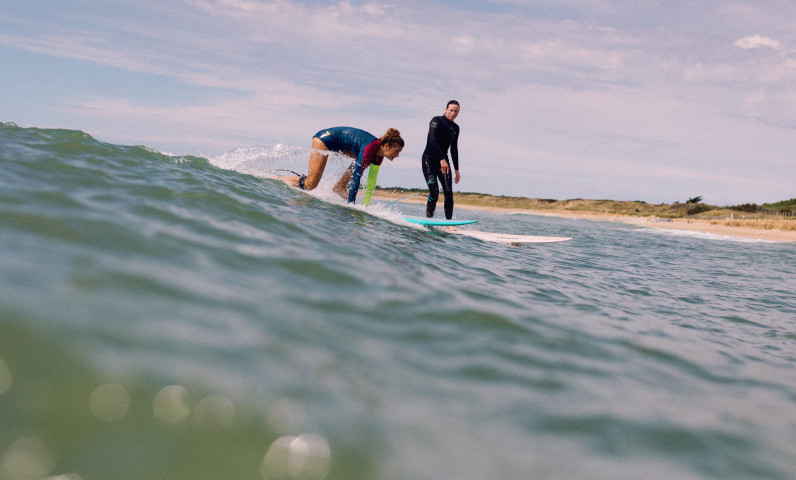Pop surf Coaching, camping vlakbij zee voor wateractiviteiten op het Ile de Ré